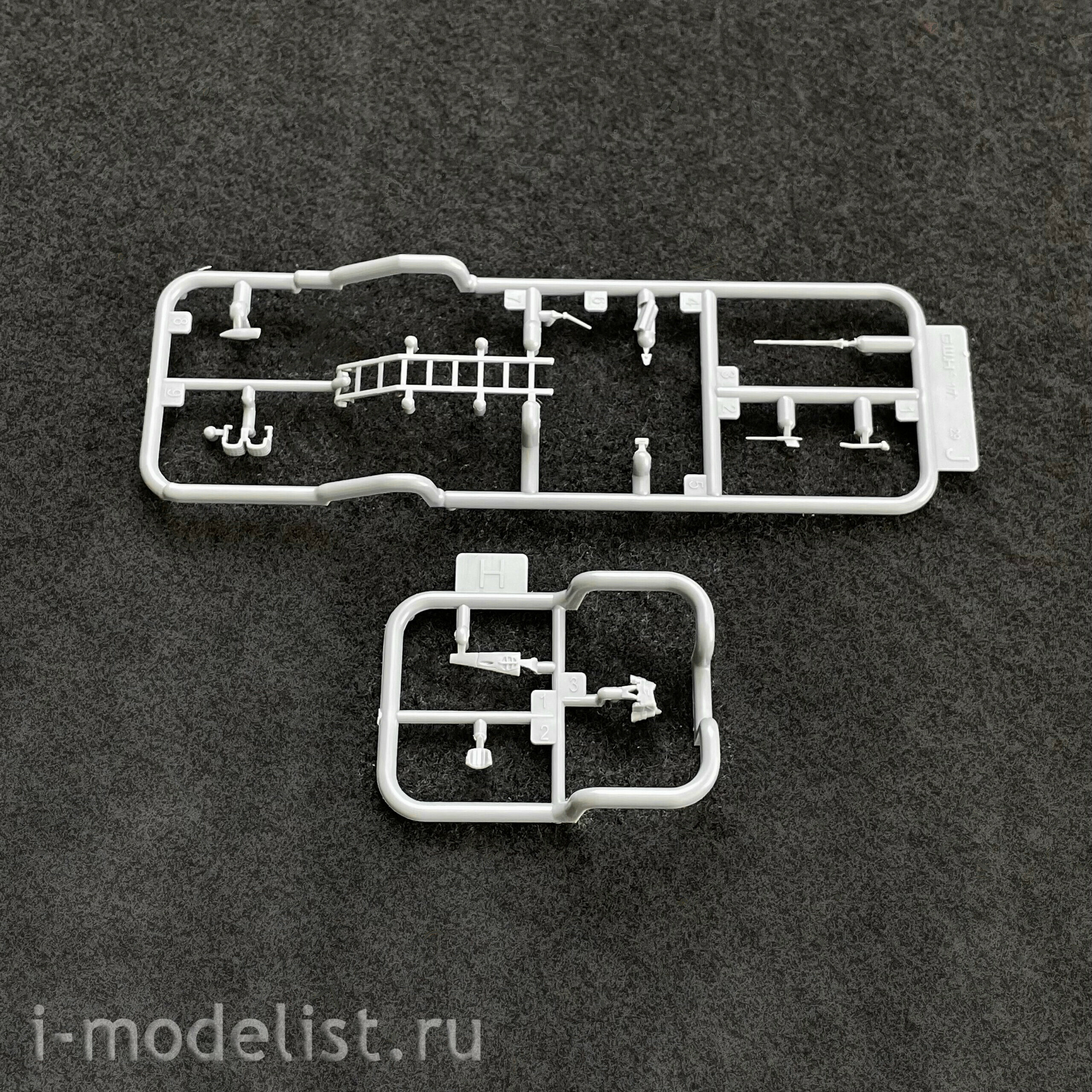 L7212 Great Wall Hobby 1/72 Истребитель М-29-12 Late Type “Fulcrum”