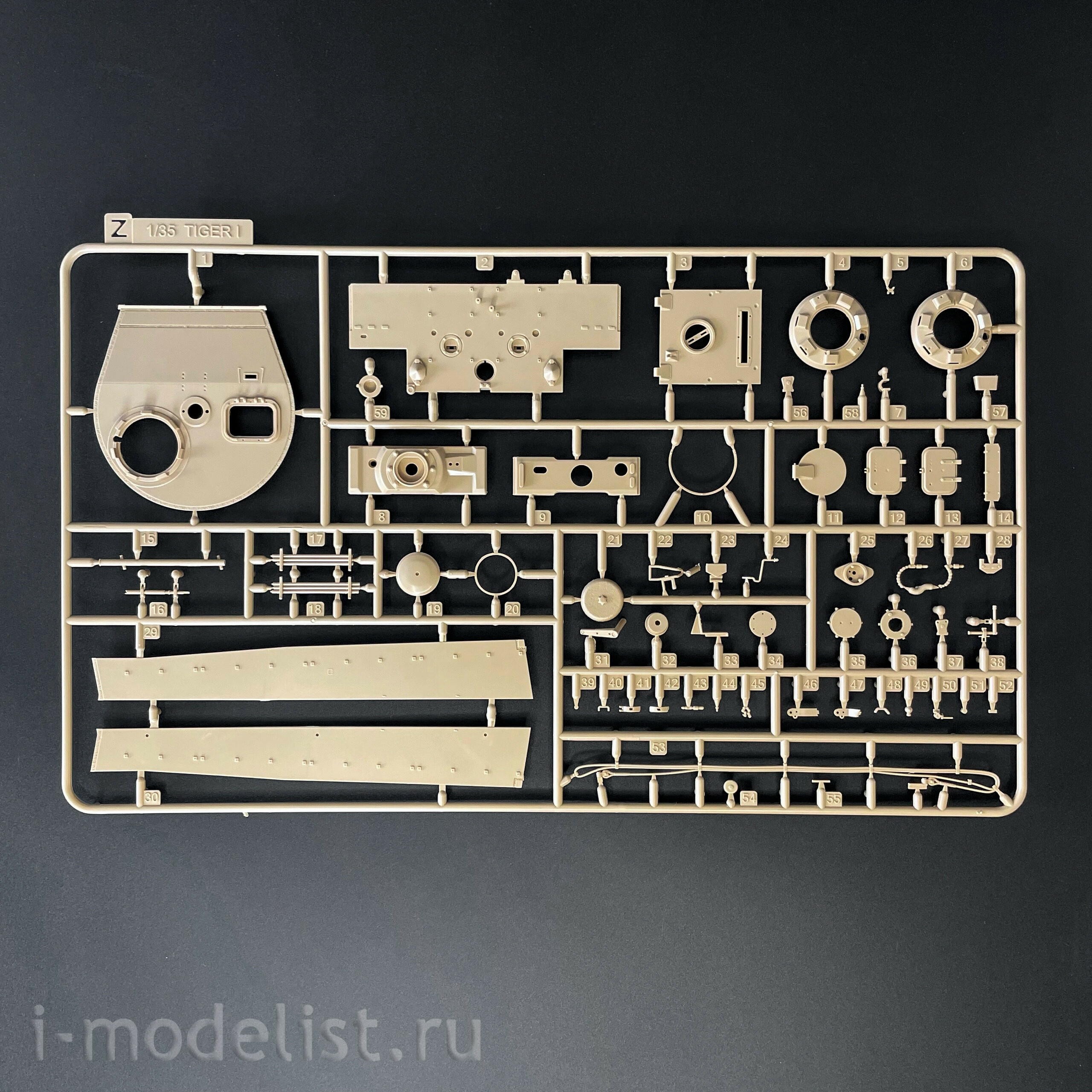 RM-5101 Rye Field Model 1/35 Немецкий танк Tiger I (поздний) 