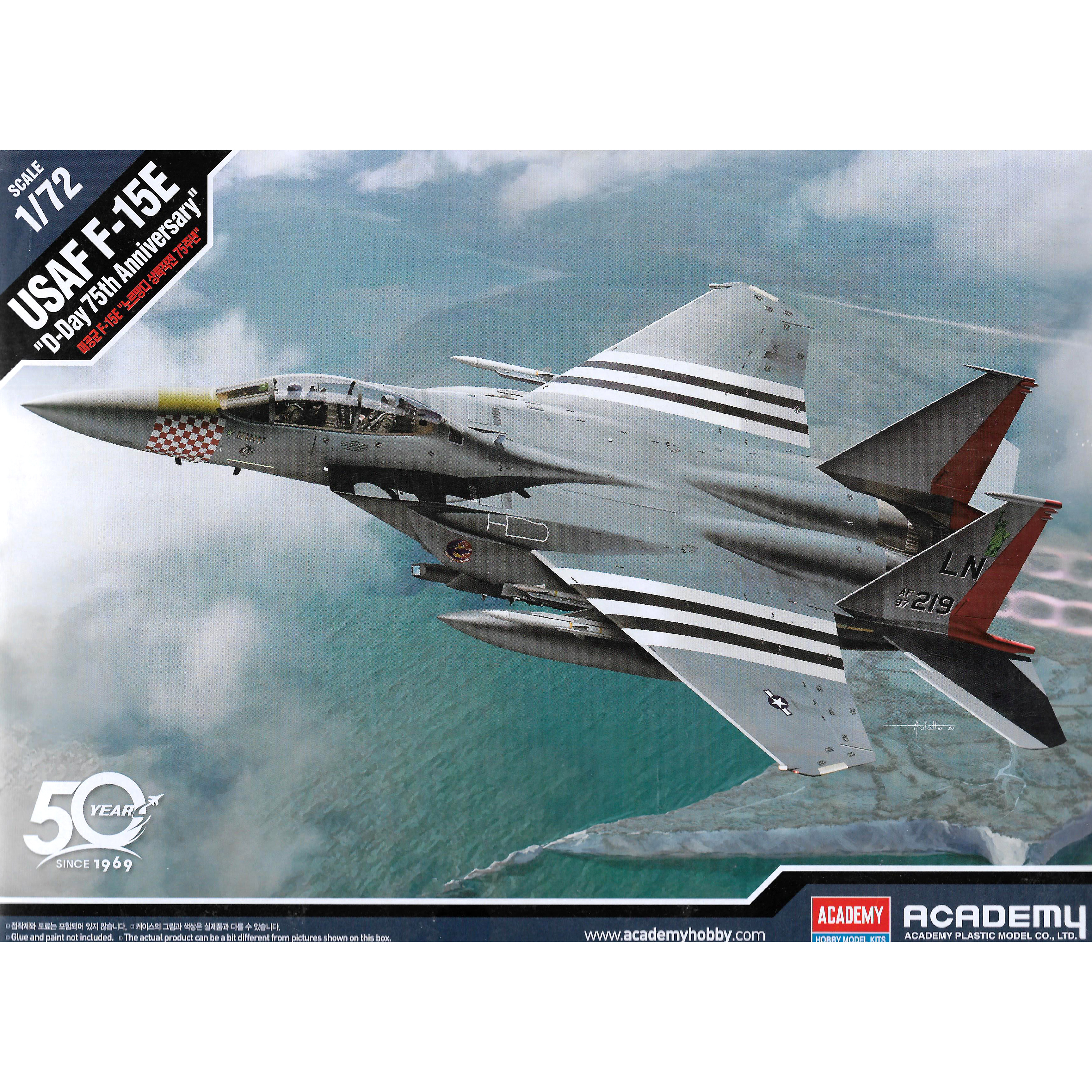 12568 Academy 1/72 Американский истребитель-бомбрадировщик USAF F-15E 