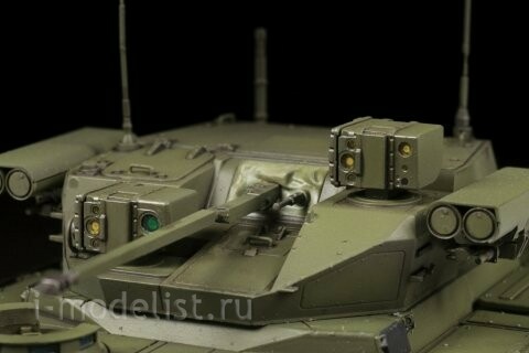 3681П Звезда 1/35 ПОДАРОЧНЫЙ НАБОР: Российская тяжелая боевая машина пехоты ТБМПТ Т-15 