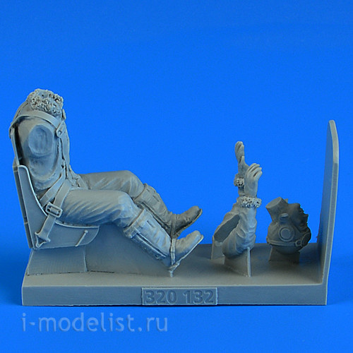 320 132 Aires 1/32 USAAF WWII Pilot with ej. seat for P-51D Mustang