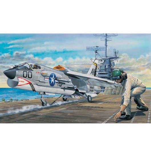 02272 Трубач 1/32 F-8E Crusader