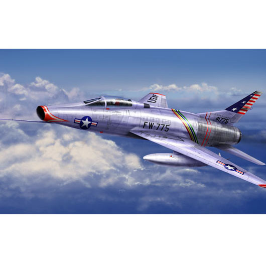 01648 Трубач 1/72 F-100C Super Sabre