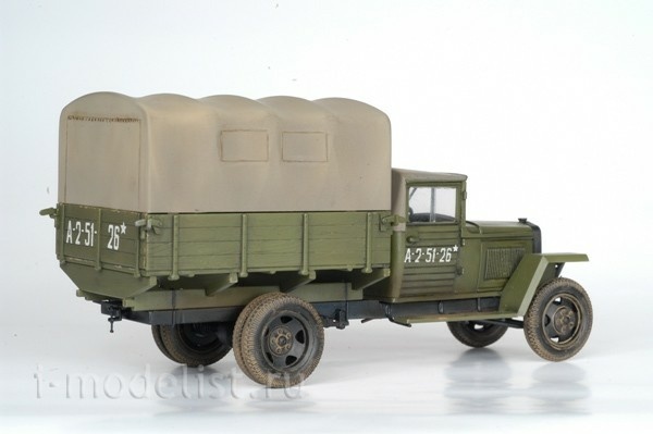 3574 Звезда 1/35 Советский армейский грузовик 1,5т образца 1943 г. 