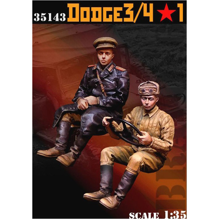 B6-35143 Bravo-6 1/35 Офицер и водитель Красной Армии в машине