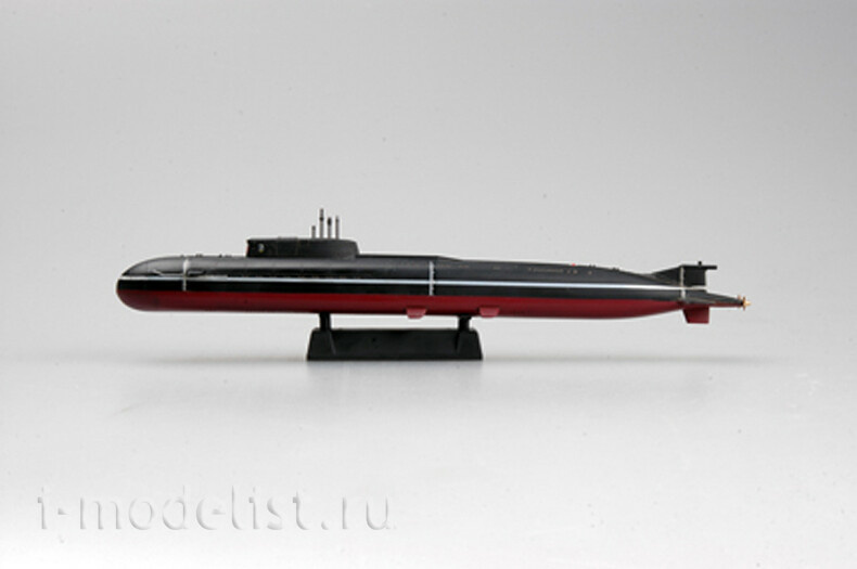 87021 HobbyBoss 1/700 Russian Navy Oscar II class submarine