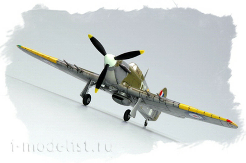 80215 HobbyBoss 1/72 Самолет Hurricane Mk II