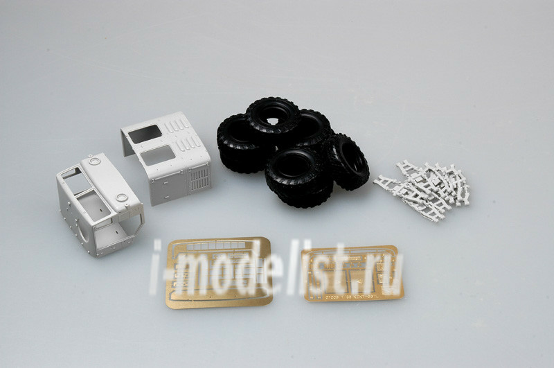 Trumpeter 01005 автомобиль маз 537л