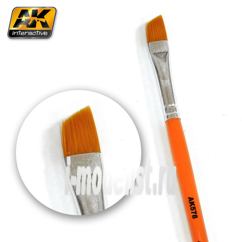 AK578 AK Interactive DIAGONAL WEATHERING BRUSH / Скошенная кисть для нанесения эффектов