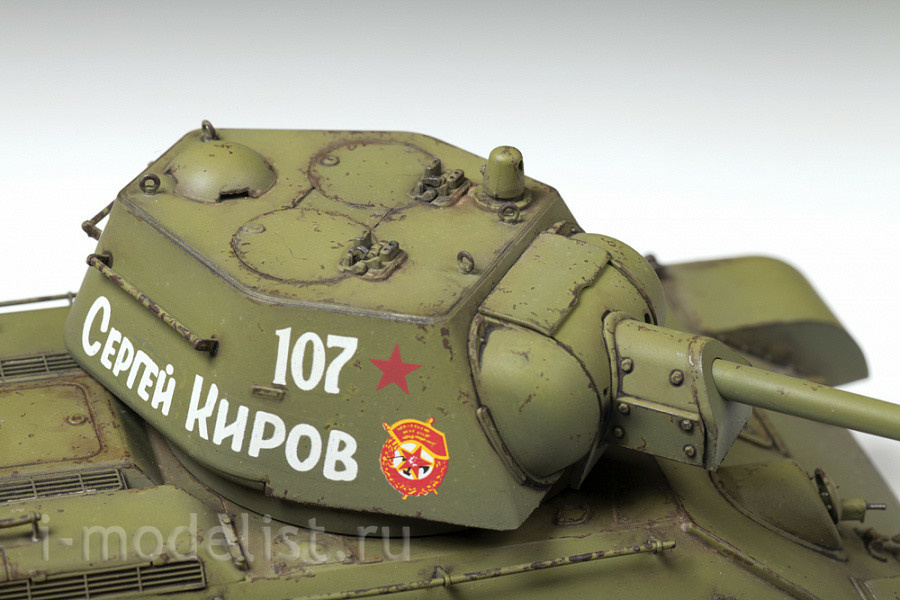 3686 Звезда 1/35 Советский средний танк Т-34/76 обр. 1942 г.