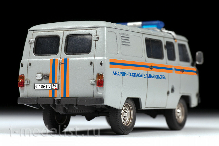 43002 Звезда 1/43 УАЗ «3909» Аварийно-спасательная служба