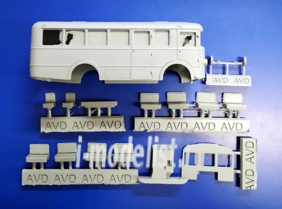 4034AVD AVD Models 1/43 Сборная модель Автобус РАФ-251