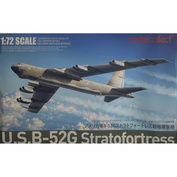 UA72212 Modelcollect 1/72 Стратегический бомбардировщик ВВС США B-52G Stratofortress, новая версия
