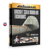 AK130022 AK Interactive Книга 