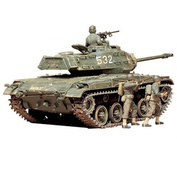 35055 Tamiya 1/35 Американский танк M41 Walker Bulldog (1 фигура командира и 2-мя фигурами солдат)