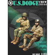 B6-35144x Bravo-6 1/35 US Officer and Driver in a car / US Dodge Crew