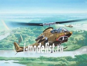 04956 Revell 1/72 American attack helicopter Bell AH-1G Cobra