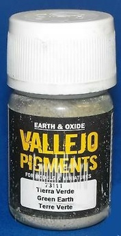73111 Vallejo Pigment hood. Green earth/GREEN EARTH