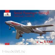 1450 Amodel 1/144 Tupolev T-u-104A (Soviet air force/Czech Republic)