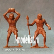80012 ARK-models Height: 15 cm. Set of two figures: Cavemen (collected).