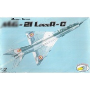 RVA72037 R. V. AIRCRAFT 1/72 M-21 Lancer C