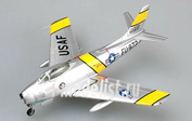37102 Easy model 1/72 Собранная и покрашенная модель   самолёт  F-86 
