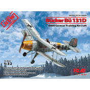 32030 ICM 1/32 Германский учебный самолет Bücker Bü 131D