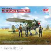 32022 ICM 1/32 Самолёт CR. 42 LW с немецкими пилотами 