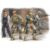 00420 Trumpeter 1/35 PMC in Iraq 2005--VIP Security Guards