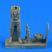 320 127 Aires 1/32 Modern Russian Air Force Fighter Pilot