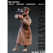 B6-35101 Bravo-6 1/35 Soviet Military Cameraman, 1943-45 / Советский военный кинооператор, 1943-45