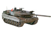 03060 Revell 1/35 Leopard 2 A6