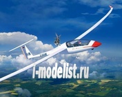 03961 Revell 1/32 Gliderplane DUO DISCUS & engine