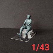 DMS-43005 ДМС 1/43 Фигурка Тракторист Фордзон-Путиловец