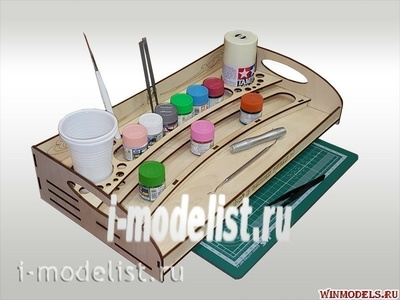 WIM-WS-001 WinModels workstation #1 with a niche under the Mat. WorkStation #1
