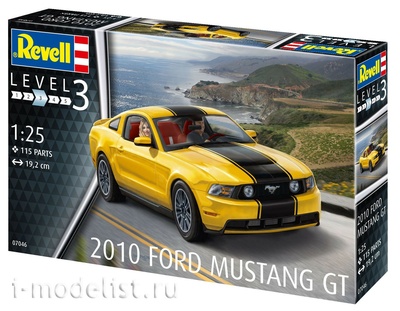 07046 Revell 1/25 Автомобиль 2010 Ford Mustang GT