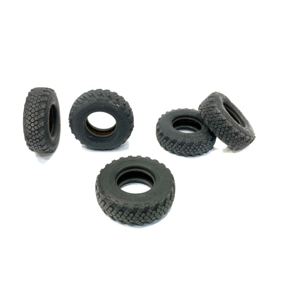 IM35017 Imodelist 1/35 Tires without wheels for K-4350. Option C (heavy load) plus spare wheel standard (round)