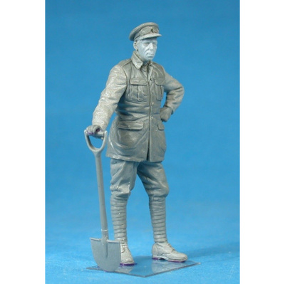 F35-003 Copper State Models 1/35 Военнослужащий подразделения британских бронемашин с лопатой