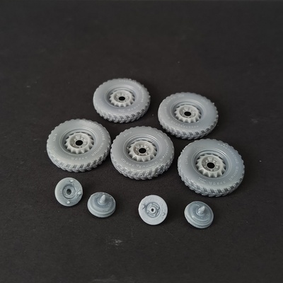 DMS-35236 ДМС 1/35 Колёса ЯШЗ Вездеход для Ба-64, Г-64 (67), М-1, БА-20 с просадкой