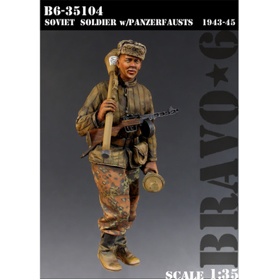 B6-35104 Bravo-6 1/35 Soviet Soldier with Panzerfausts, 1943-45 / Советский солдат с панцерфаустом, 1943-45