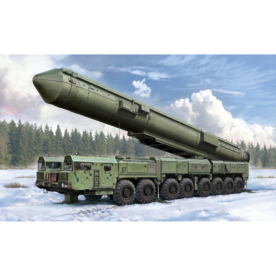 82952 HobbyBoss 1/72 Комплекс 15U175 TEL of RS-12M1 Topol-M ICBM