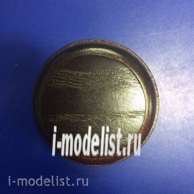 PL21 Plate Stand for miniatures (chestnut color) round Base - 6 cm, top - 4.5 cm.