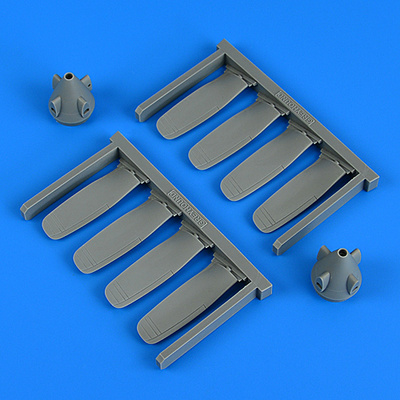 QB48 976 Quickboost 1/48 Пропеллеры для C-2 Greyhound