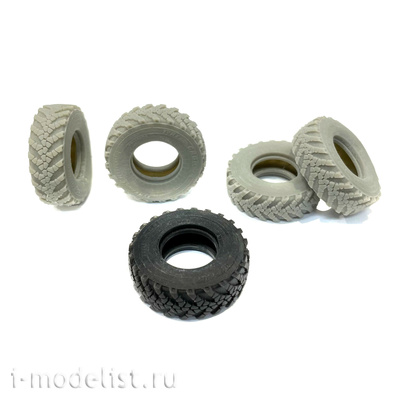 im35011 Imodelist 1/35 Tires for Civilian version of К-4350