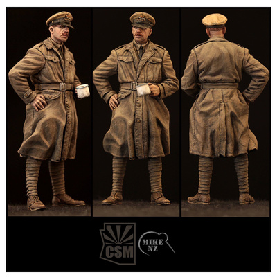 F35-001 Copper State Models 1/35 Офицер подразделения британских бронемашин на перерыве для чаепития