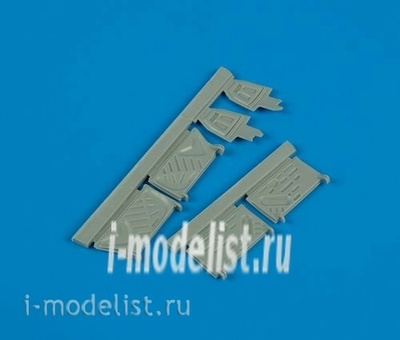 QB48 112 QuickBoost 1/48 Набор дополнений  F4U-1 Corsair undercarriage covers