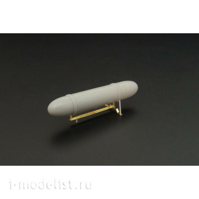 BRL48068 Brengun 1/48 Топливный бак 50gal со стойкой