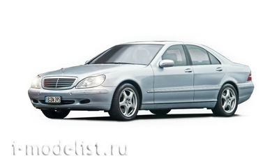 3638 Italeri 1/24 Mercedes Benz 600S