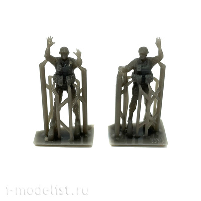 im72004 Imodelist 1/72 Фигуры бойцов, укладывающих маскировочную сеть, лето