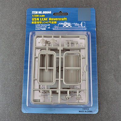 06644 Trumpeter 1/350 USN LCAC Hovercraft